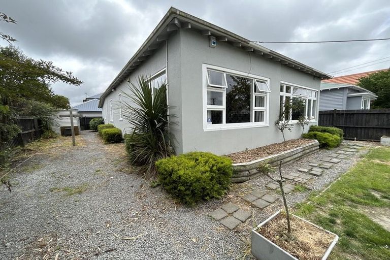 Photo of property in 47 Gresford Street, Edgeware, Christchurch, 8013