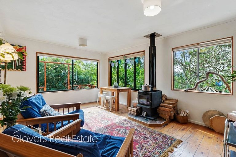 Photo of property in 205 Victory Road, Laingholm, Auckland, 0604