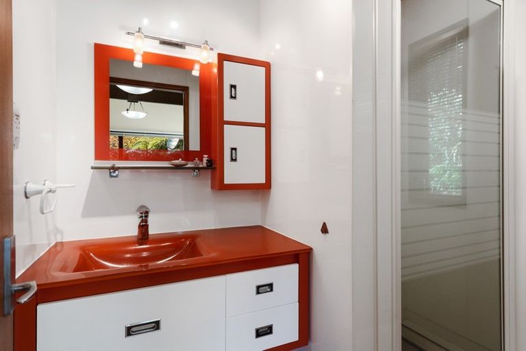 Photo of property in 9b Milton Terrace, Picton, 7220