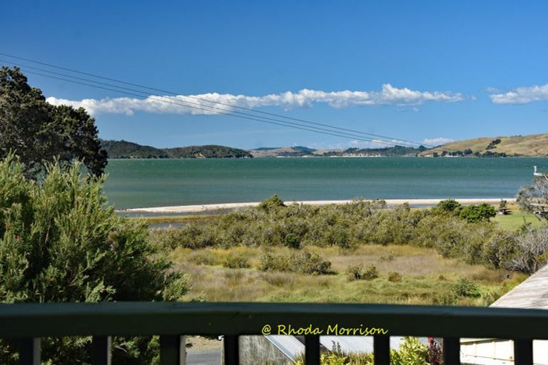 Photo of property in 1 Sandy Beach Road, Tinopai, 0593