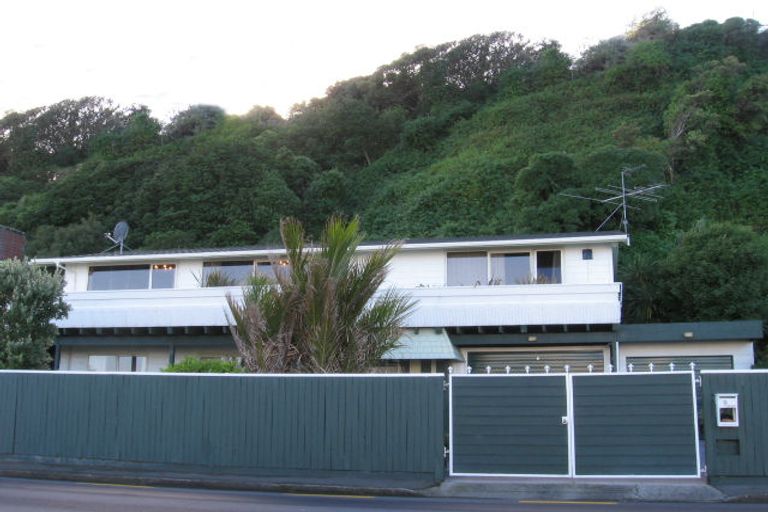 Photo of property in 9 Moana Road, Plimmerton, Porirua, 5026