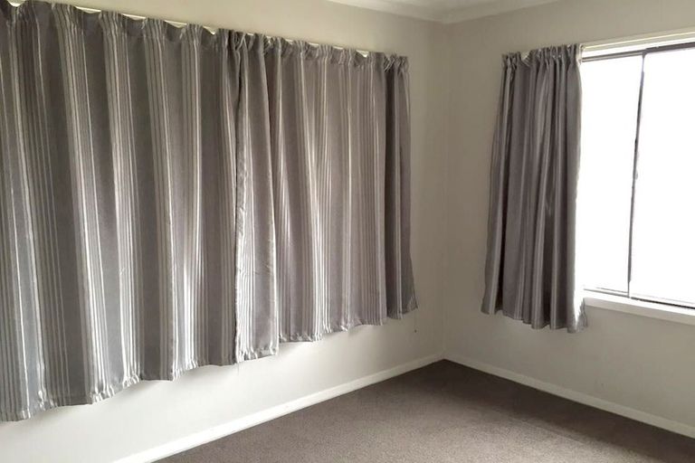 Photo of property in 21 Highsted Road, Bishopdale, Christchurch, 8053