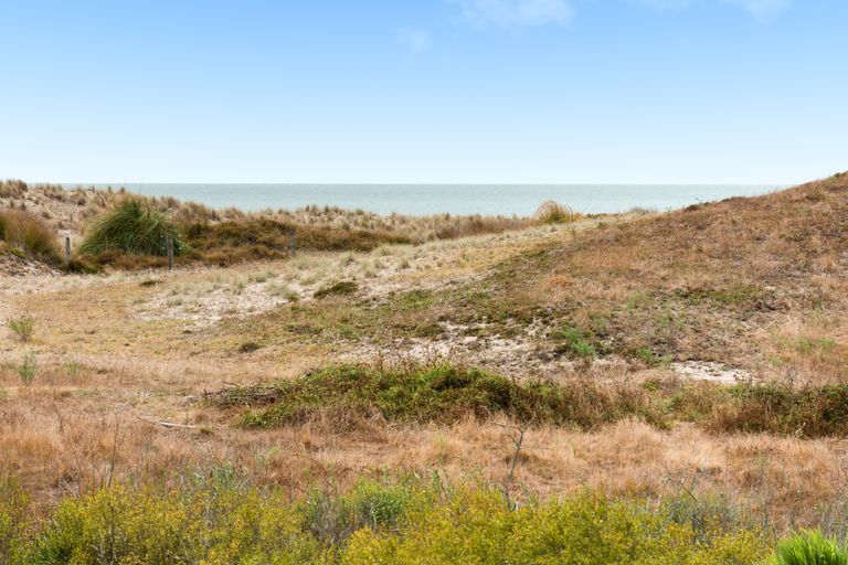 Photo of property in 1340 Papamoa Beach Road, Papamoa Beach, Papamoa, 3118