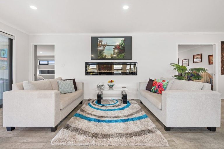 Photo of property in 59 Stace Hopper Drive, One Tree Point, 0118