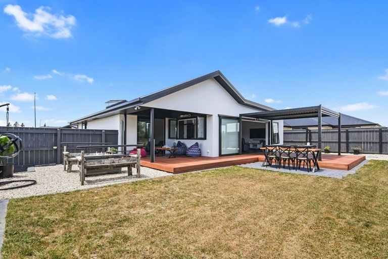 Photo of property in 12 Kuini Place, Motueka, 7120
