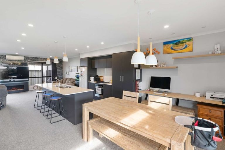 Photo of property in 16 Brian Keogh Lane, Wigram, Christchurch, 8025