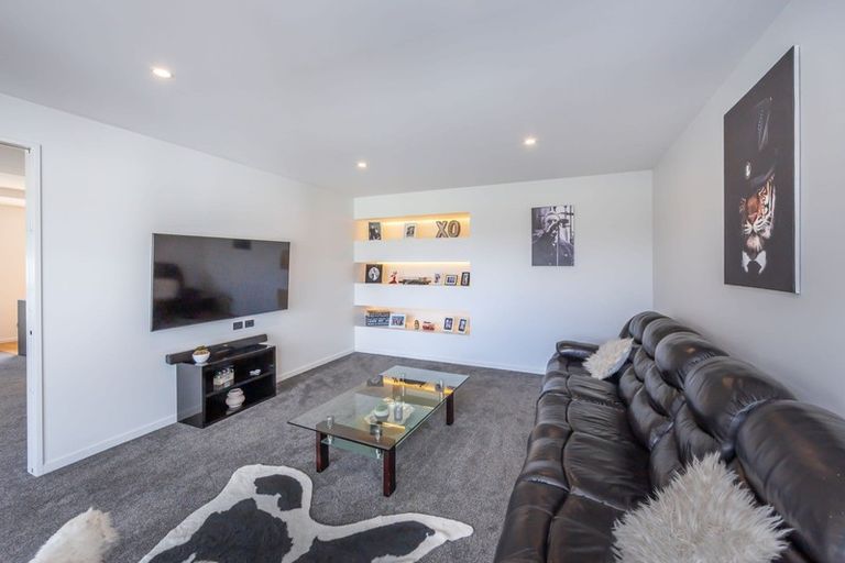 Photo of property in 25 Fairmont Rise, West Melton, 7618