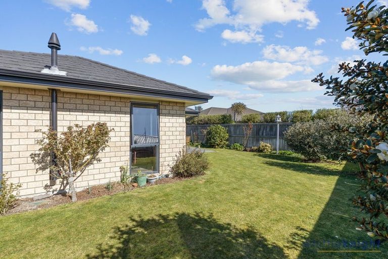 Photo of property in 23 Gilchrist Place, Kaiapoi, 7630