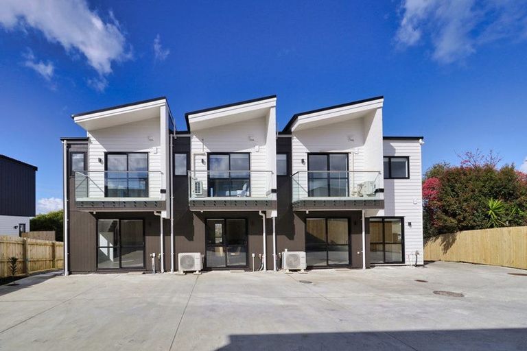 Photo of property in 4c Hepburn Road, Glendene, Auckland, 0602