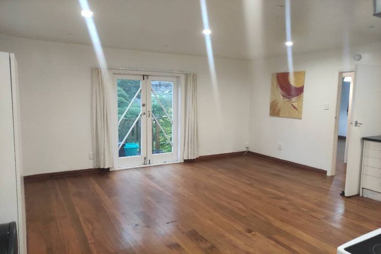 Photo of property in 357 Ohiro Road, Brooklyn, Wellington, 6021