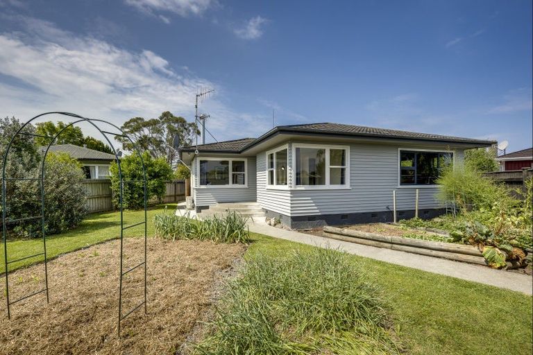 Photo of property in 40 James Foley Avenue, Pirimai, Napier, 4112