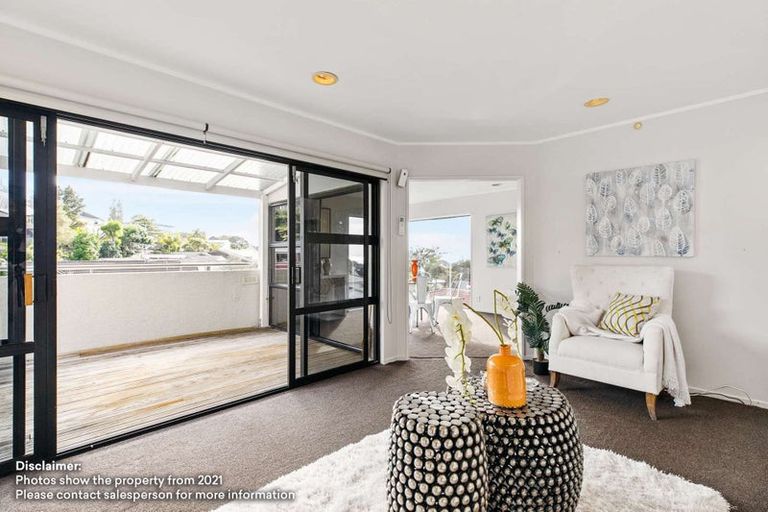 Photo of property in 2/4 Dorrit Lane, Howick, Auckland, 2014