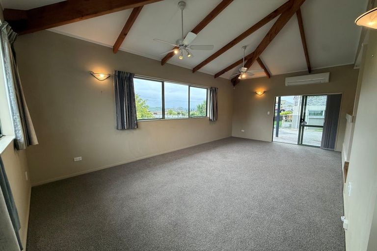 Photo of property in 15 Osprey Drive, Welcome Bay, Tauranga, 3112
