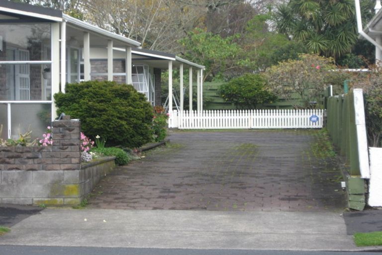 Photo of property in 1/276 Carrington Street, Vogeltown, New Plymouth, 4310