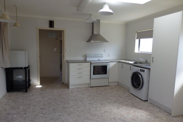 Photo of property in 114 Arnold Street, Leamington, Cambridge, 3432