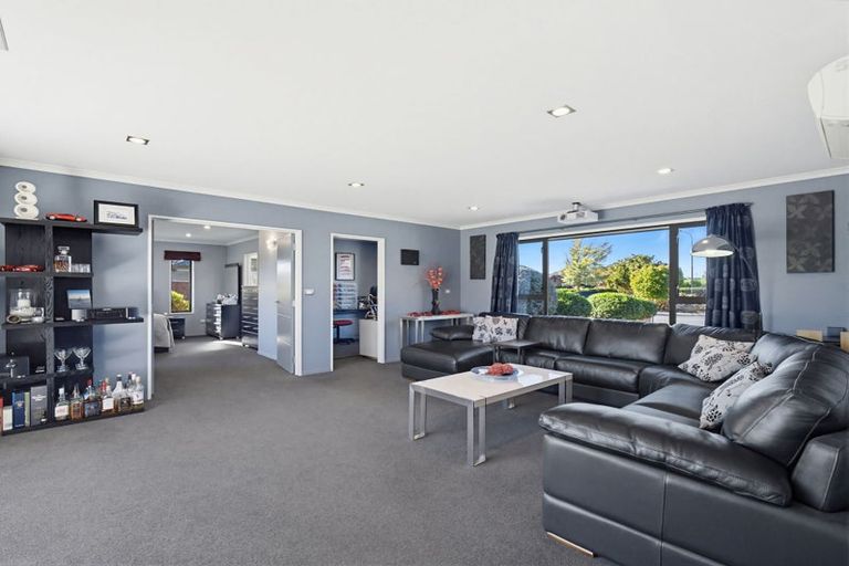Photo of property in 13 Raymond Place, West Melton, 7618
