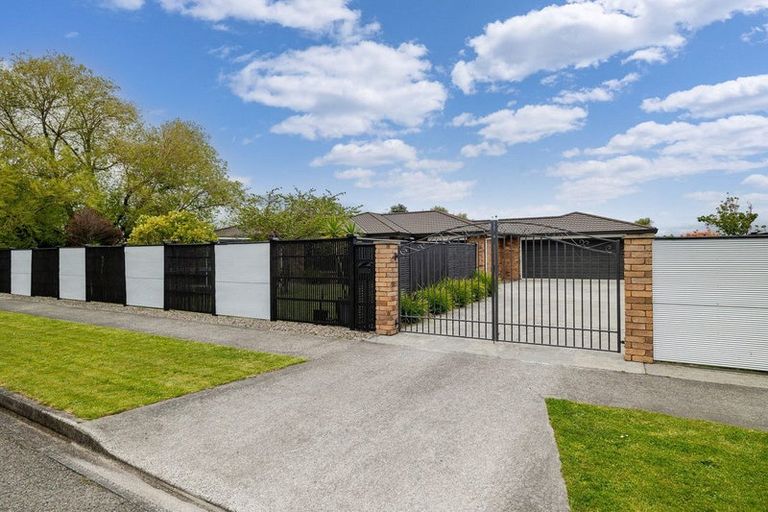 Photo of property in 7 Pegasus Place, Kelvin Grove, Palmerston North, 4414
