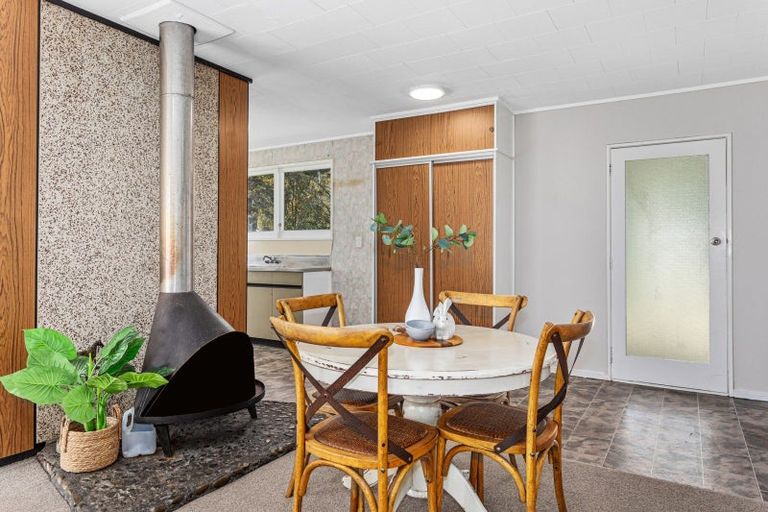 Photo of property in 1 Lakeview Place, Whakatane, 3120