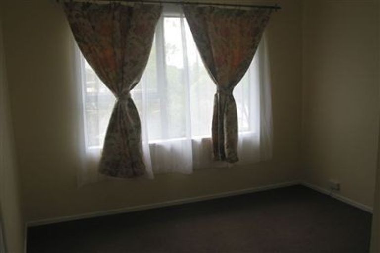 Photo of property in 58 Pemberton Avenue, Bayview, Auckland, 0629