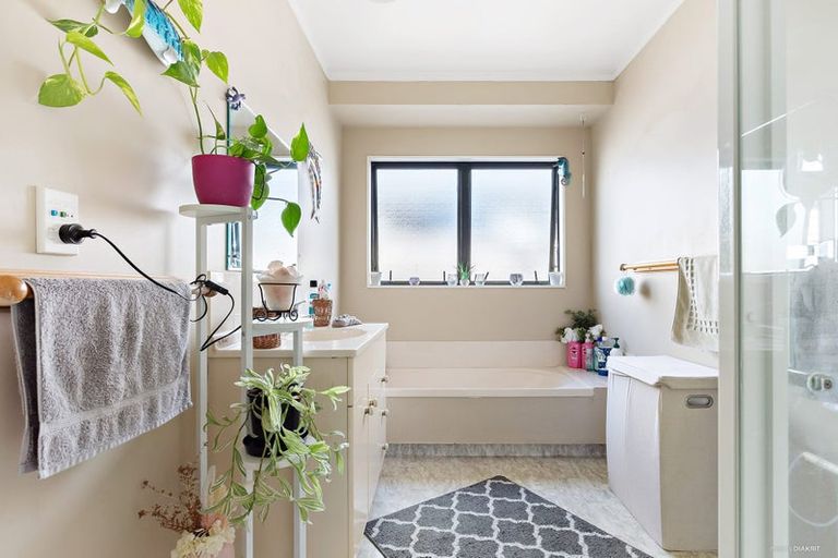 Photo of property in 67 Radiata Street, Fairview Downs, Hamilton, 3214