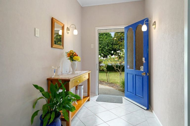 Photo of property in 68 Clare Street, Cambridge, 3434