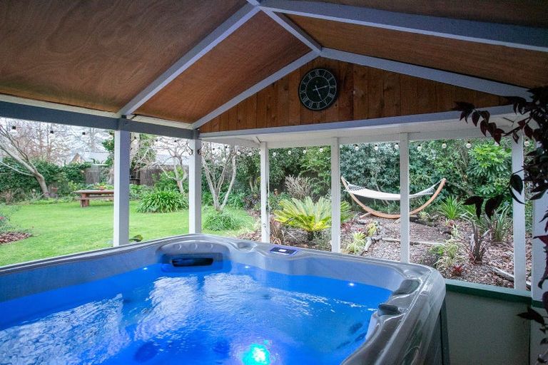 Photo of property in 169 Victoria Street, Cambridge, 3434