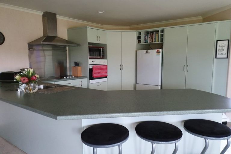 Photo of property in 78 Koraha Road, Kumeu, 0892