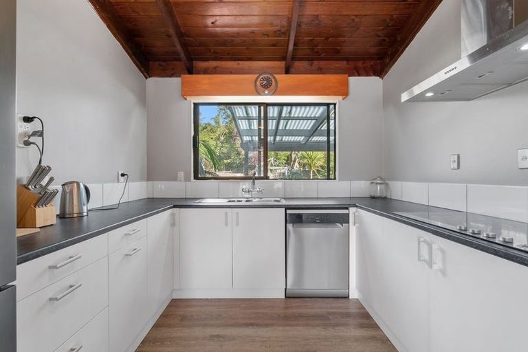 Photo of property in 77 Carnoustie Drive, Wattle Downs, Auckland, 2103