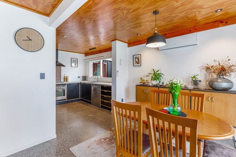 Photo of property in 16a Matuhi Rise, Henderson, Auckland, 0612