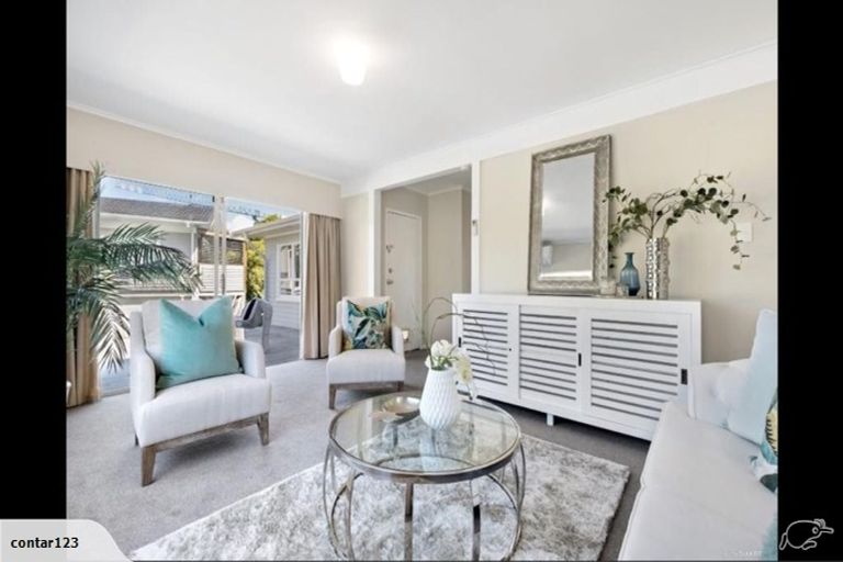 Photo of property in 12 Orsova Place, Lynfield, Auckland, 1042