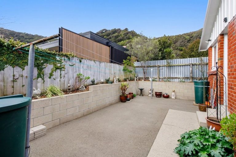 Photo of property in 417 Muritai Road, Eastbourne, Lower Hutt, 5013