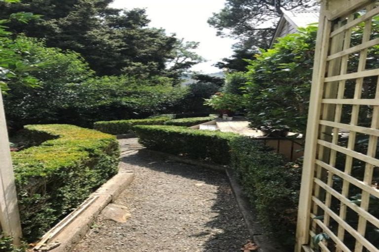 Photo of property in 159f Portsmouth Road, Bombay, 2675