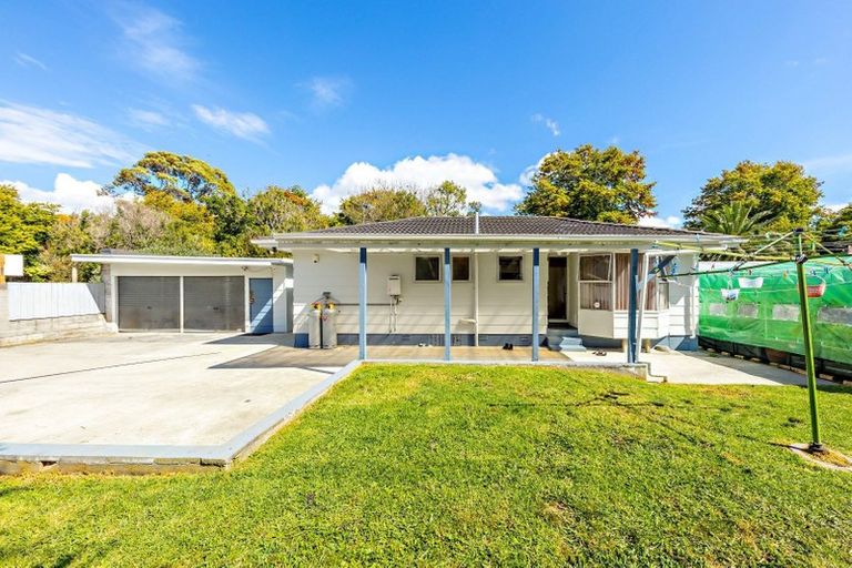 Photo of property in 22 Chrisarda Place, Red Hill, Papakura, 2110