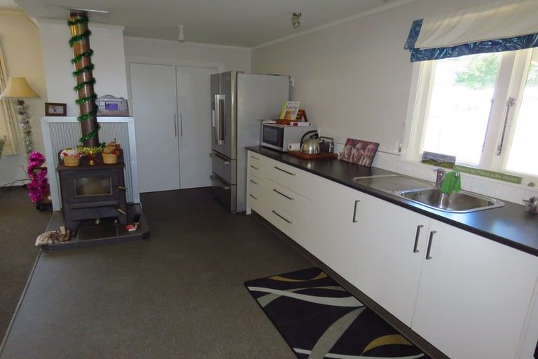 Photo of property in 128 Brougham Street, Westport, 7825