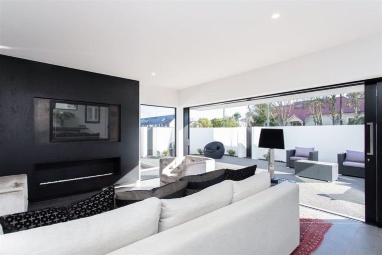 Photo of property in 80 Hewitts Road, Merivale, Christchurch, 8014