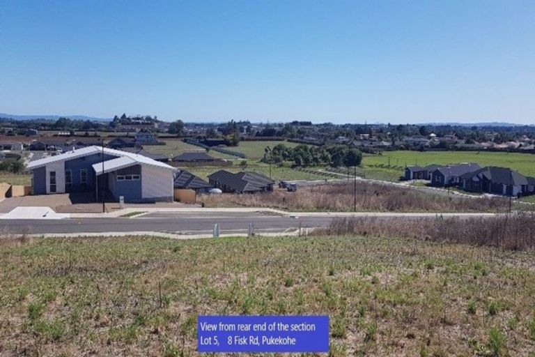 Photo of property in 8 Fisk Road, Pukekohe, 2120