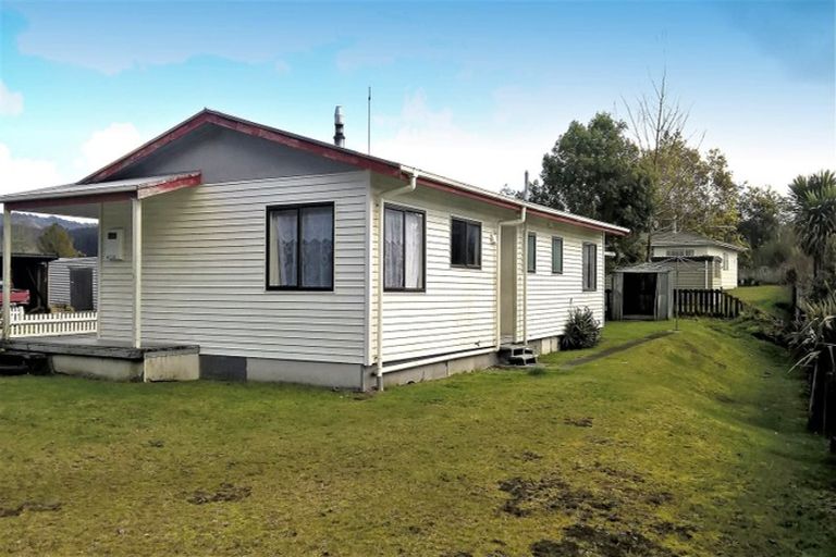 Photo of property in 90 Lairdvale Road, Taumarunui, 3920