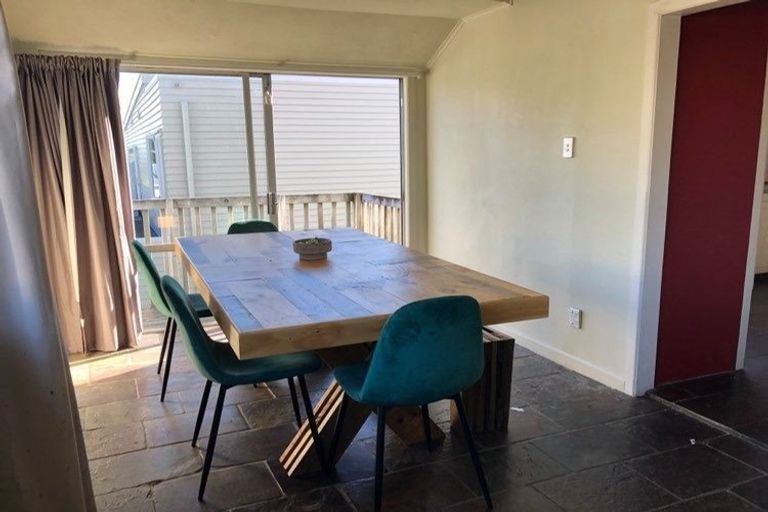 Photo of property in 20 Dallinghoe Crescent, Milford, Auckland, 0620