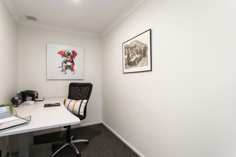 Photo of property in 16 Prebblewood Drive, Prebbleton, 7604