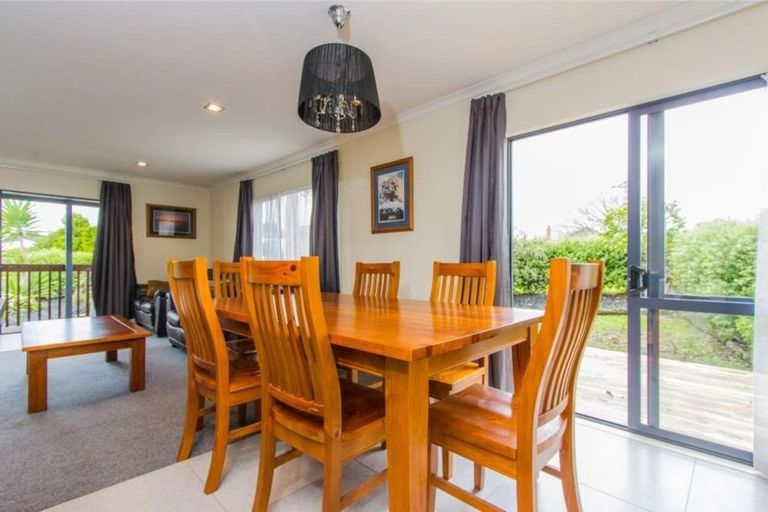 Photo of property in 41b Woodglen Road, Glen Eden, Auckland, 0602