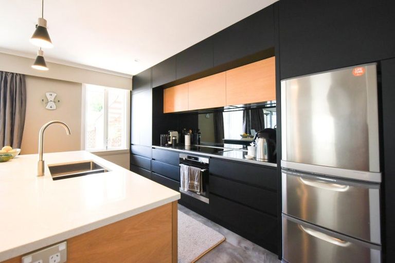 Photo of property in 14 Seaview Crescent, Picton, 7220