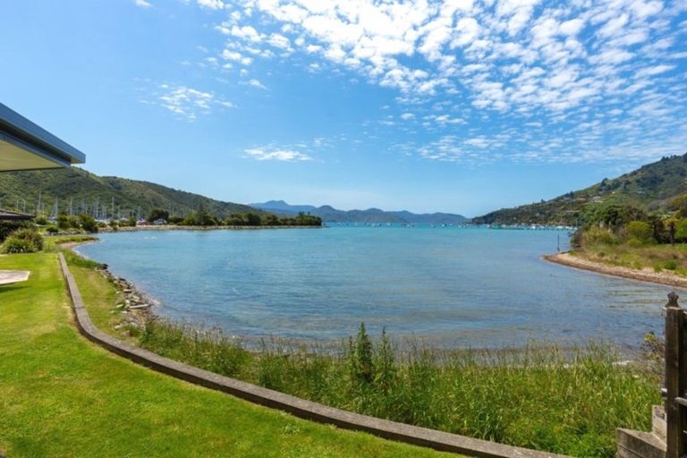Photo of property in 291b Waikawa Road, Waikawa, Picton, 7220