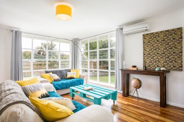 Photo of property in 2 Seddon Crescent, Marewa, Napier, 4110