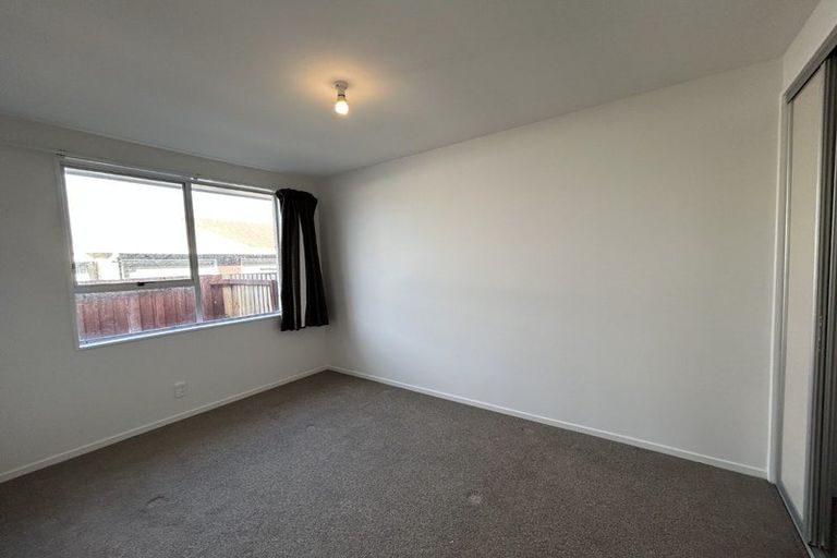 Photo of property in 2/202 Sawyers Arms Road, Bishopdale, Christchurch, 8053