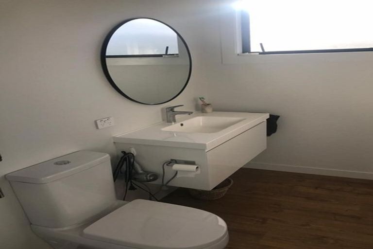 Photo of property in 16 Cheltenham Road, Lower Shotover, Queenstown, 9304