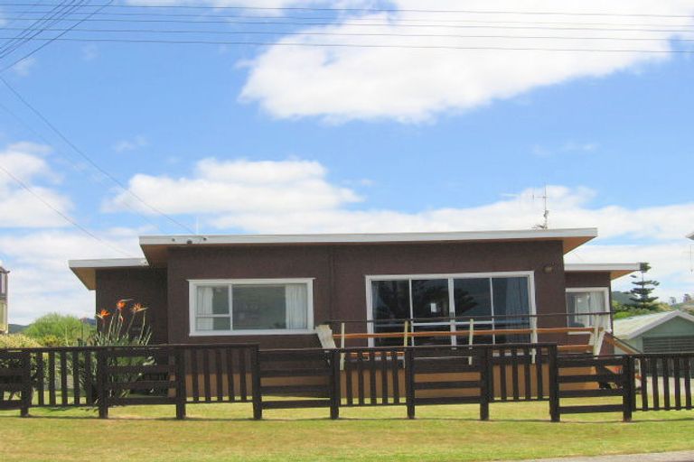 Photo of property in 8 Seaforth Road, Waihi Beach, 3611