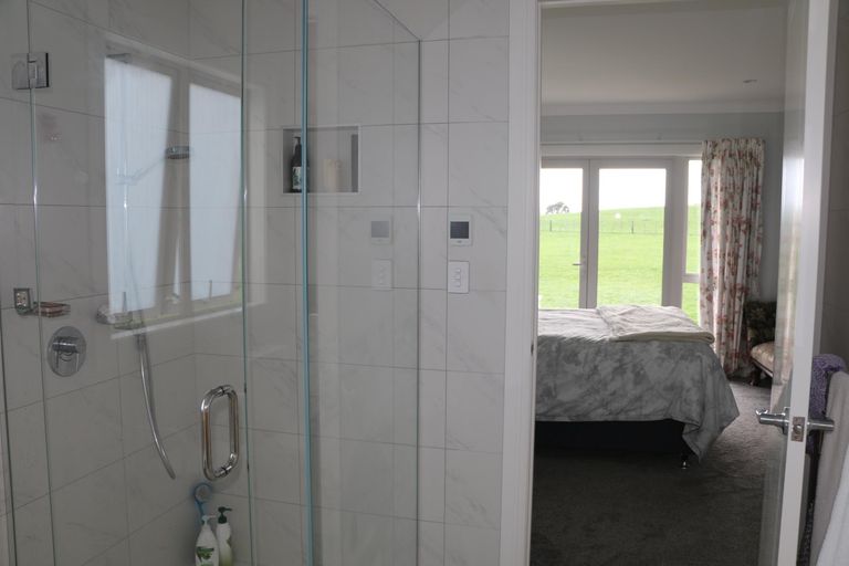 Photo of property in 3 Sands Road, Waiuku, 2681