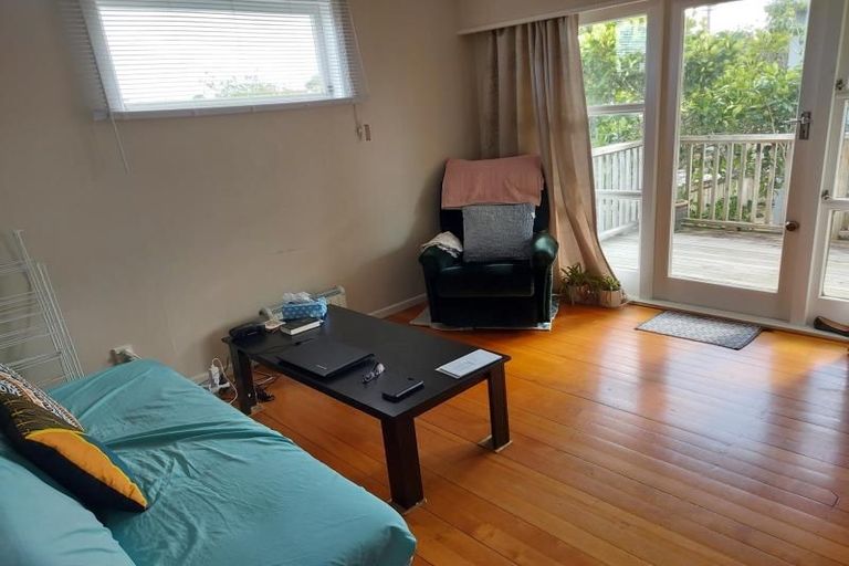 Photo of property in 1/31 Raines Avenue, Forrest Hill, Auckland, 0620