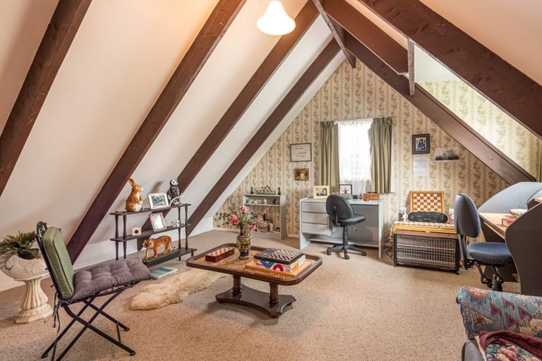 Photo of property in 17 Momorangi Crescent, Redwood, Christchurch, 8051