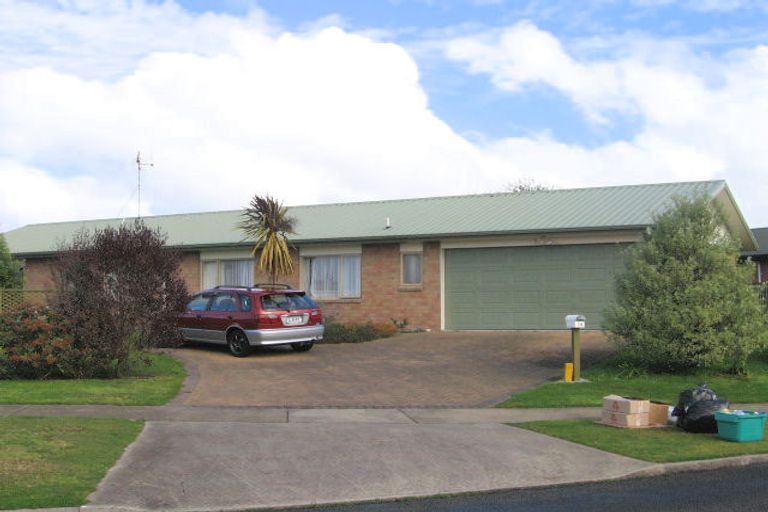Photo of property in 19 Catalina Drive, Melville, Hamilton, 3206